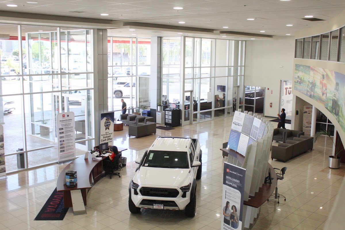 North Bakersfield Toyota photo 3