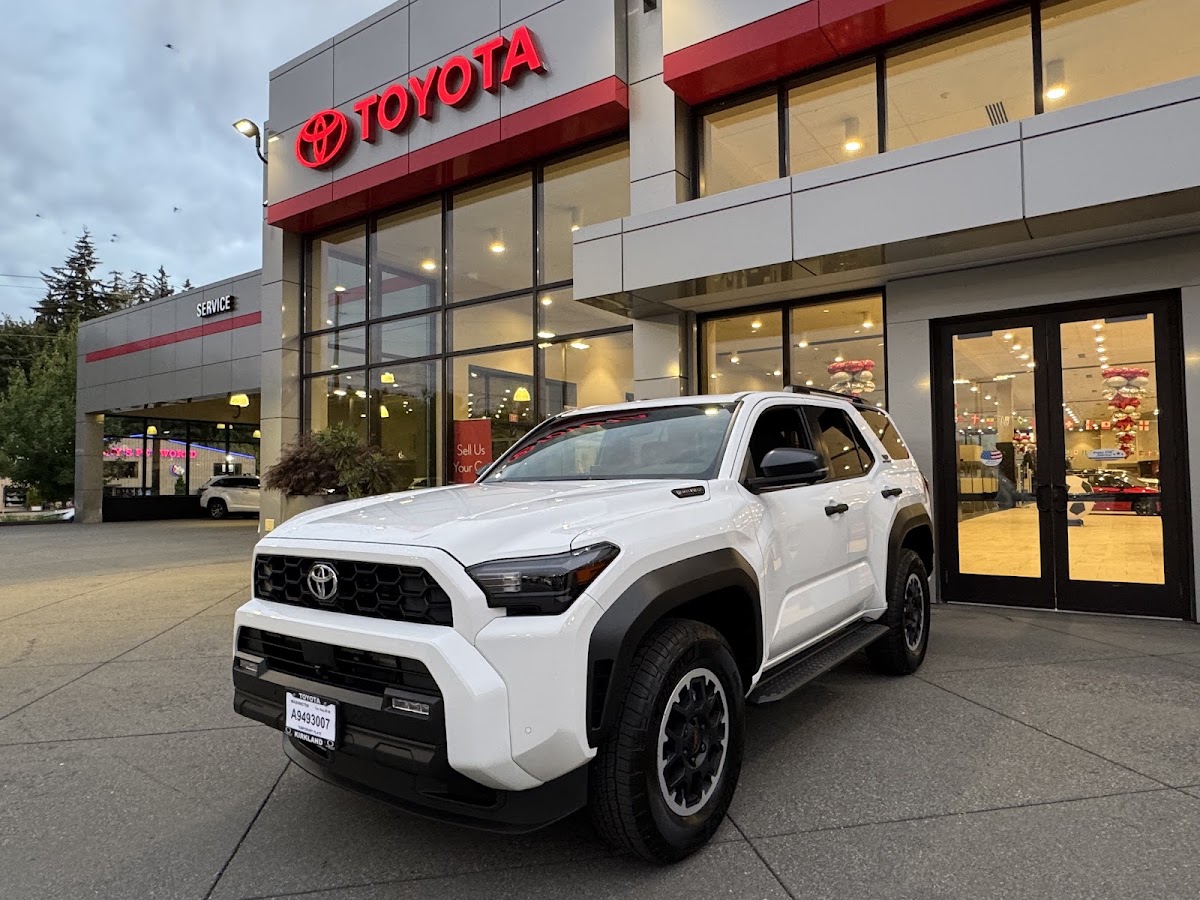 Toyota of Kirkland photo 1