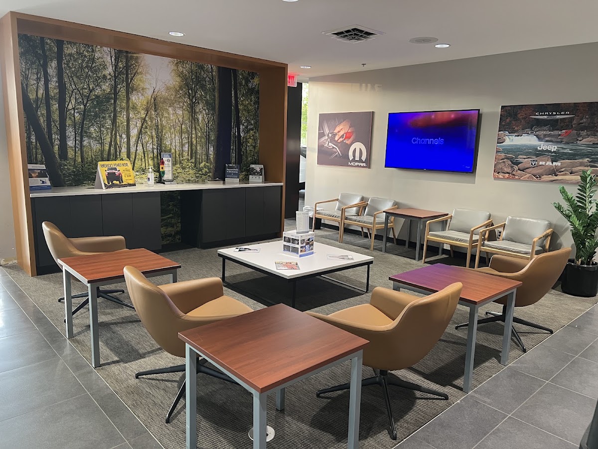 Community Chrysler Dodge Jeep Ram Bloomington photo 5