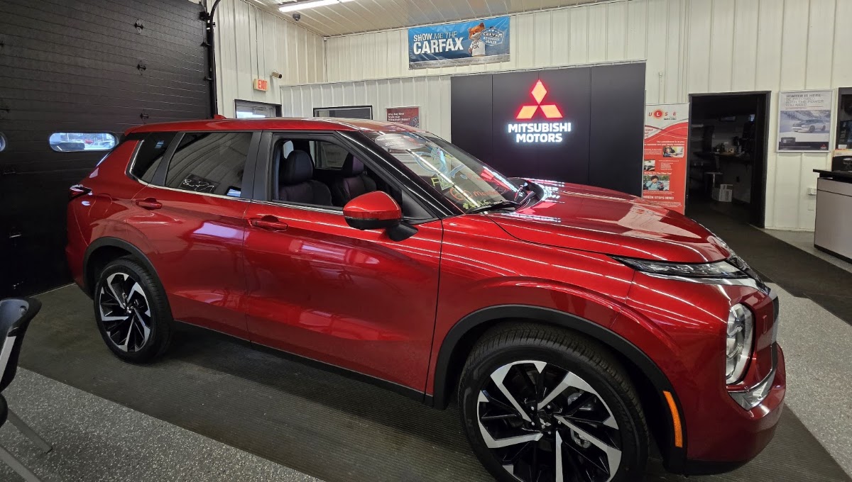 Don Robinson Mitsubishi photo 3