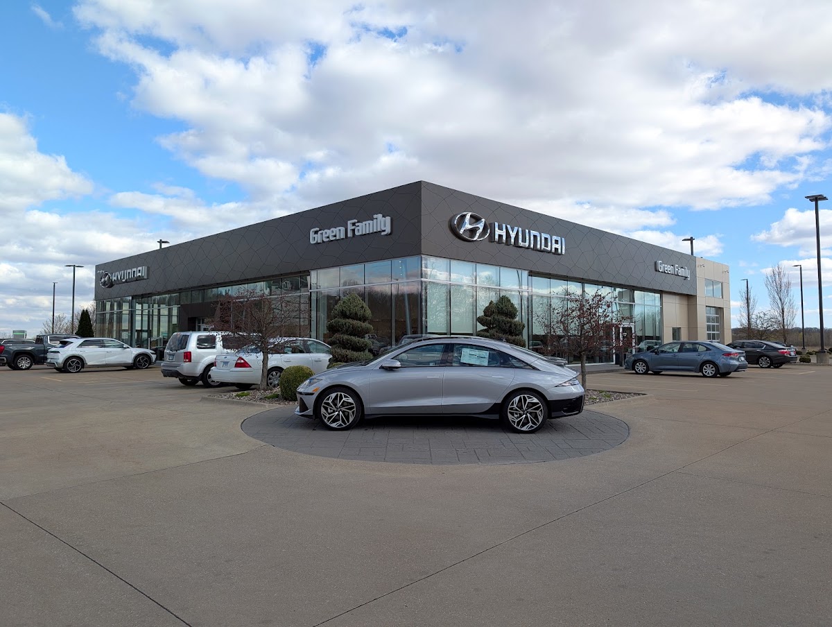 Green Family Hyundai Moline photo 1
