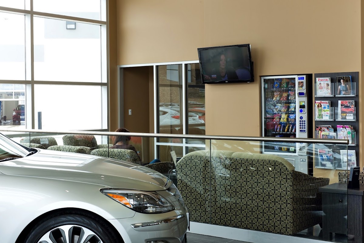Green Family Hyundai Moline photo 2