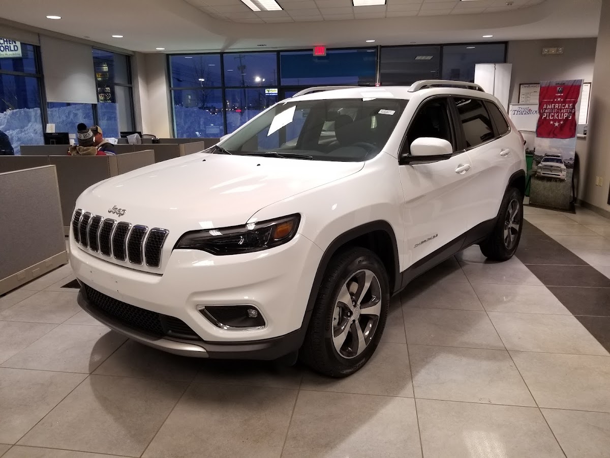 Transitowne Chrysler Dodge Jeep Ram of Williamsville photo 4