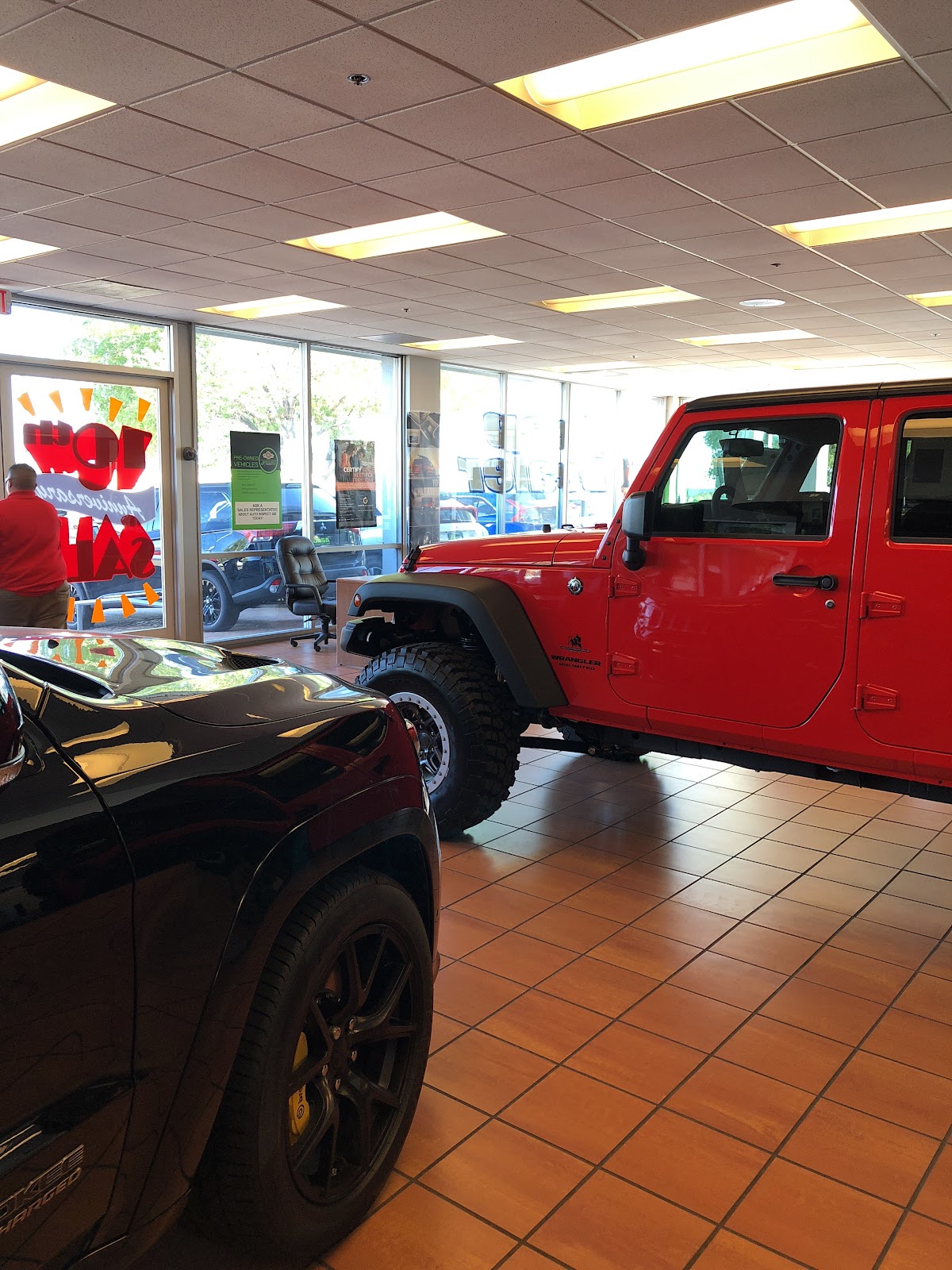 LHM Chrysler Jeep Albuquerque photo 3
