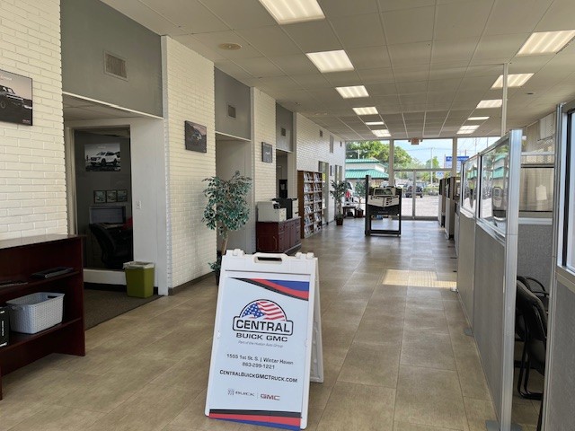 Central Buick GMC Winter Haven photo 2