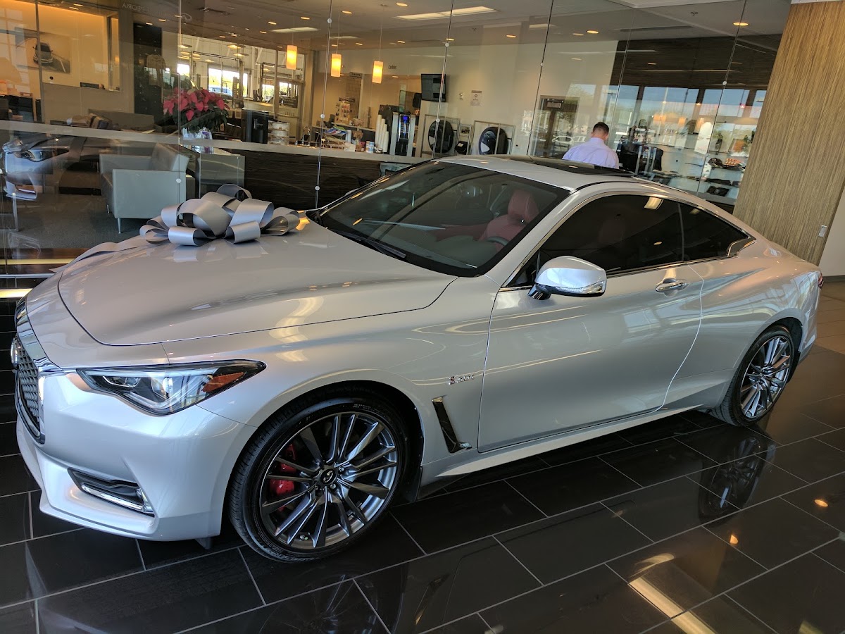 INFINITI of Peoria photo 3