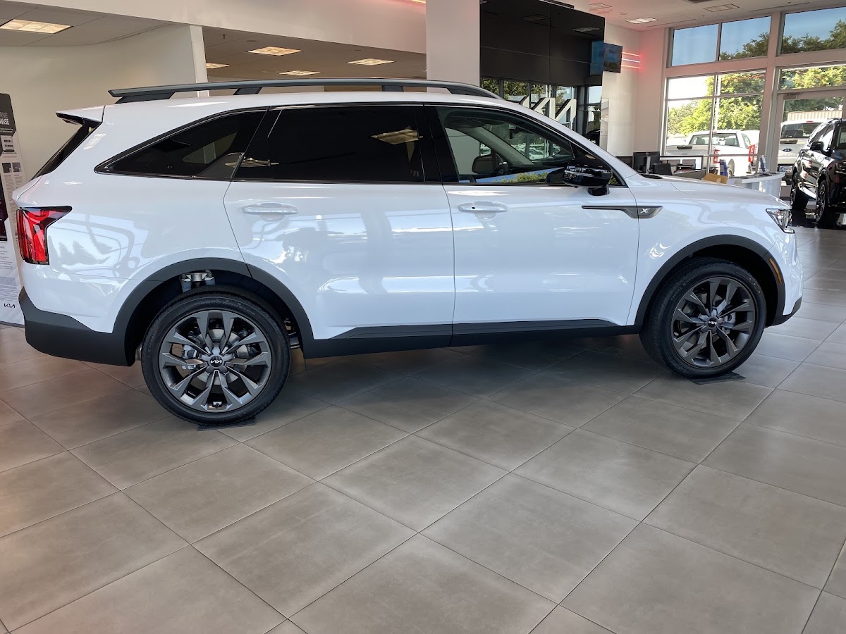 Geweke Kia Yuba City photo 3