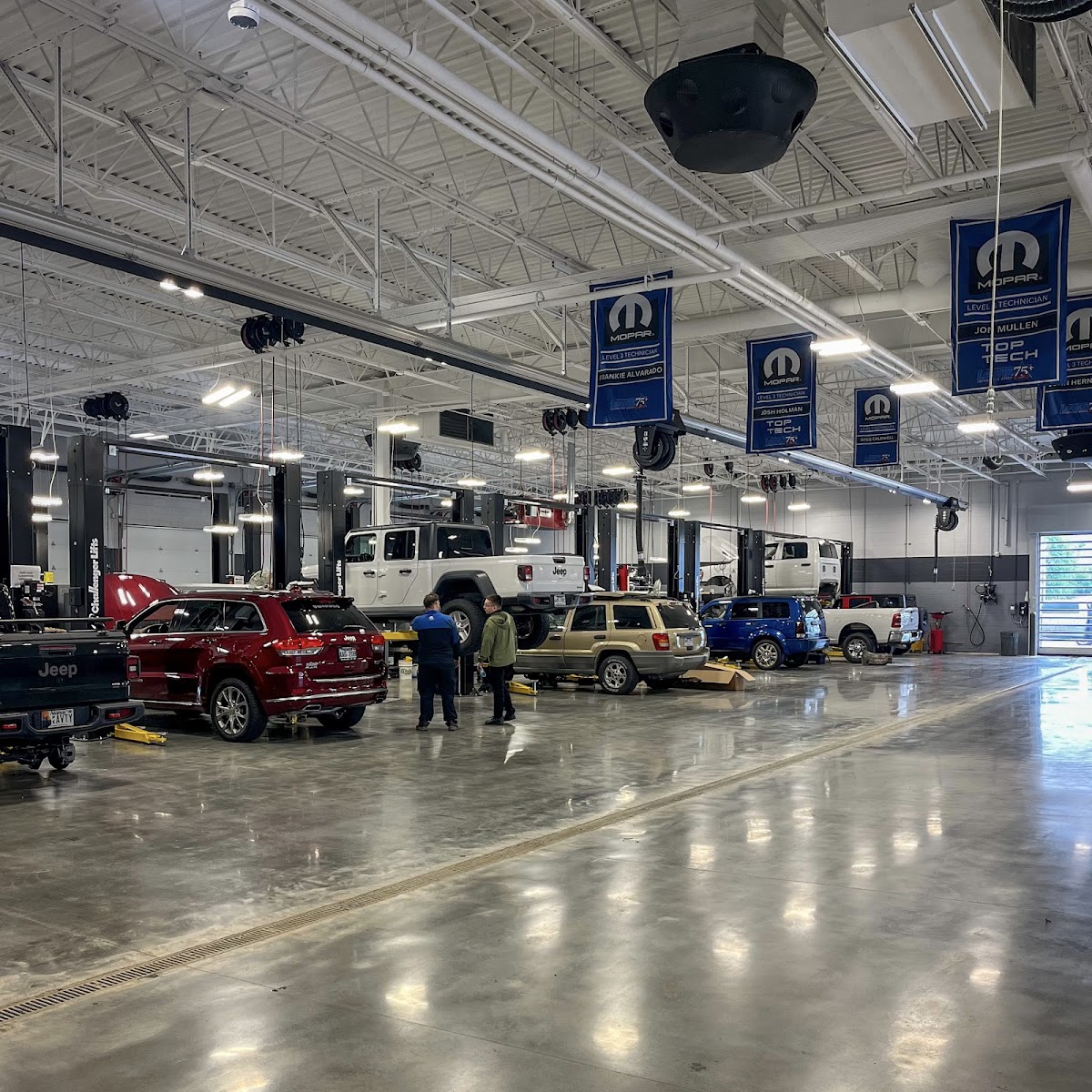 Lewis Chrysler Dodge Jeep Ram Fayetteville photo 2
