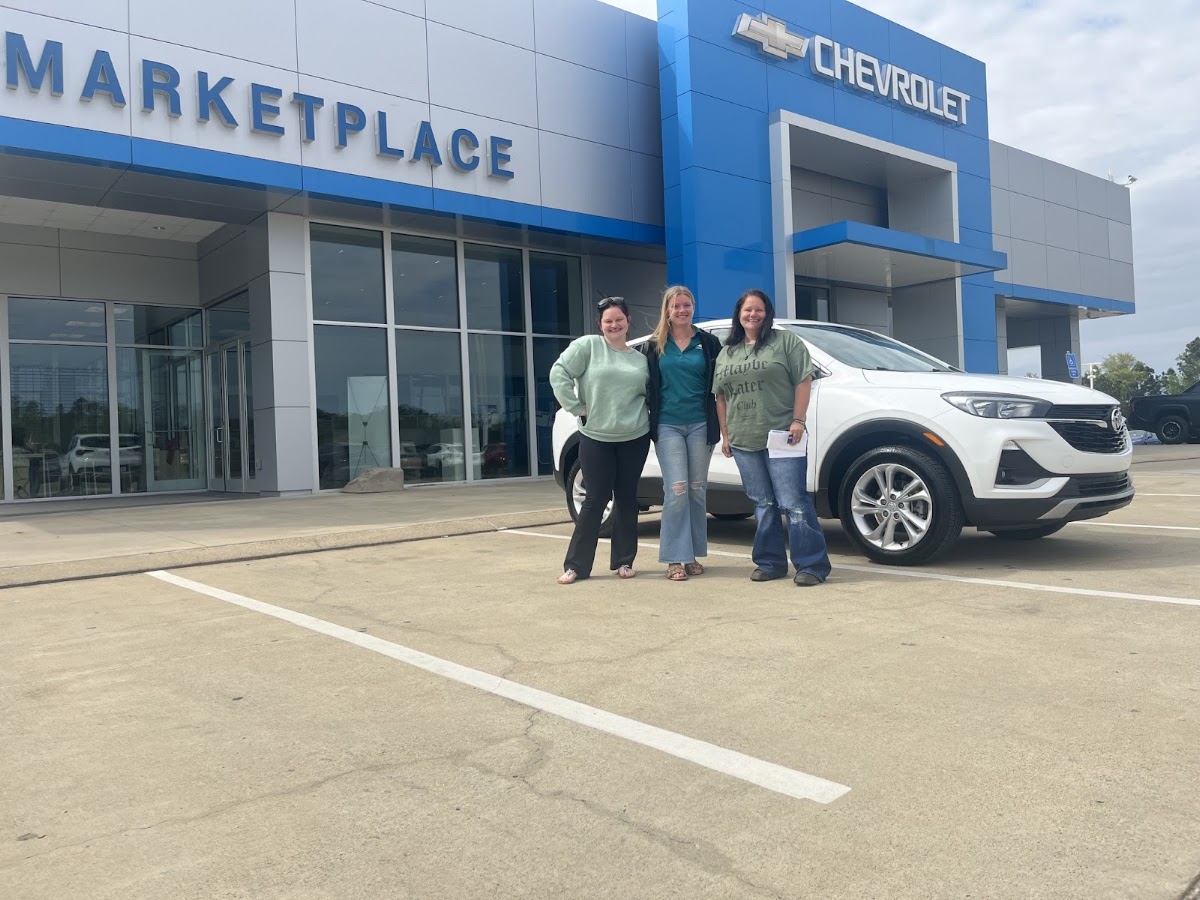 Marketplace Chevrolet photo 1
