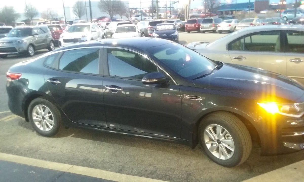 Kia Store Clarksville photo 3