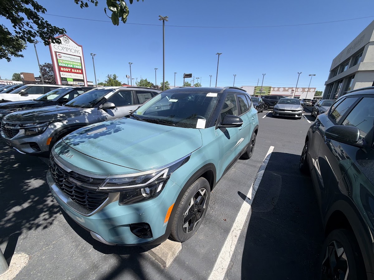 Kia Store Clarksville photo 4