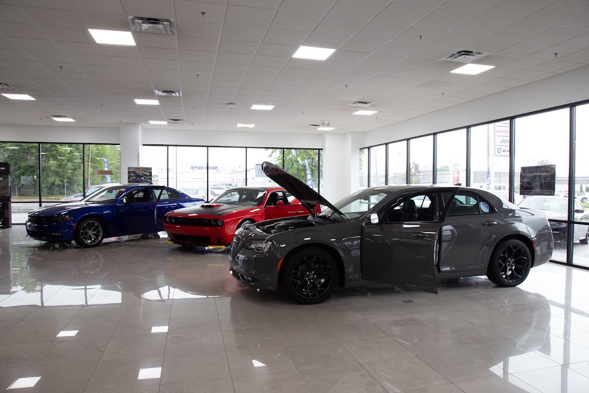 Crown Chrysler Dodge Jeep Ram Chattanooga photo 3