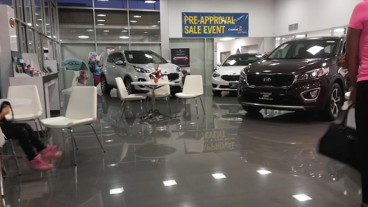 Demontrond Kia Houston photo 4