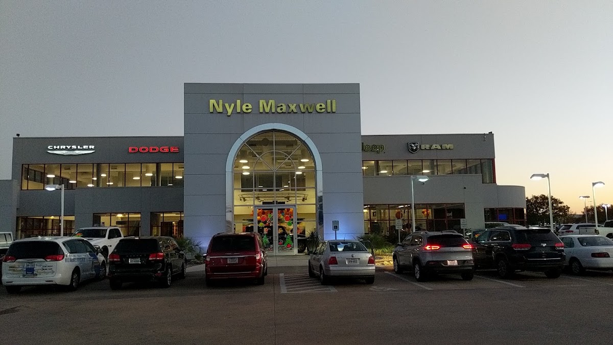 Nyle Maxwell Chrysler Dodge Jeep Ram Austin photo 1