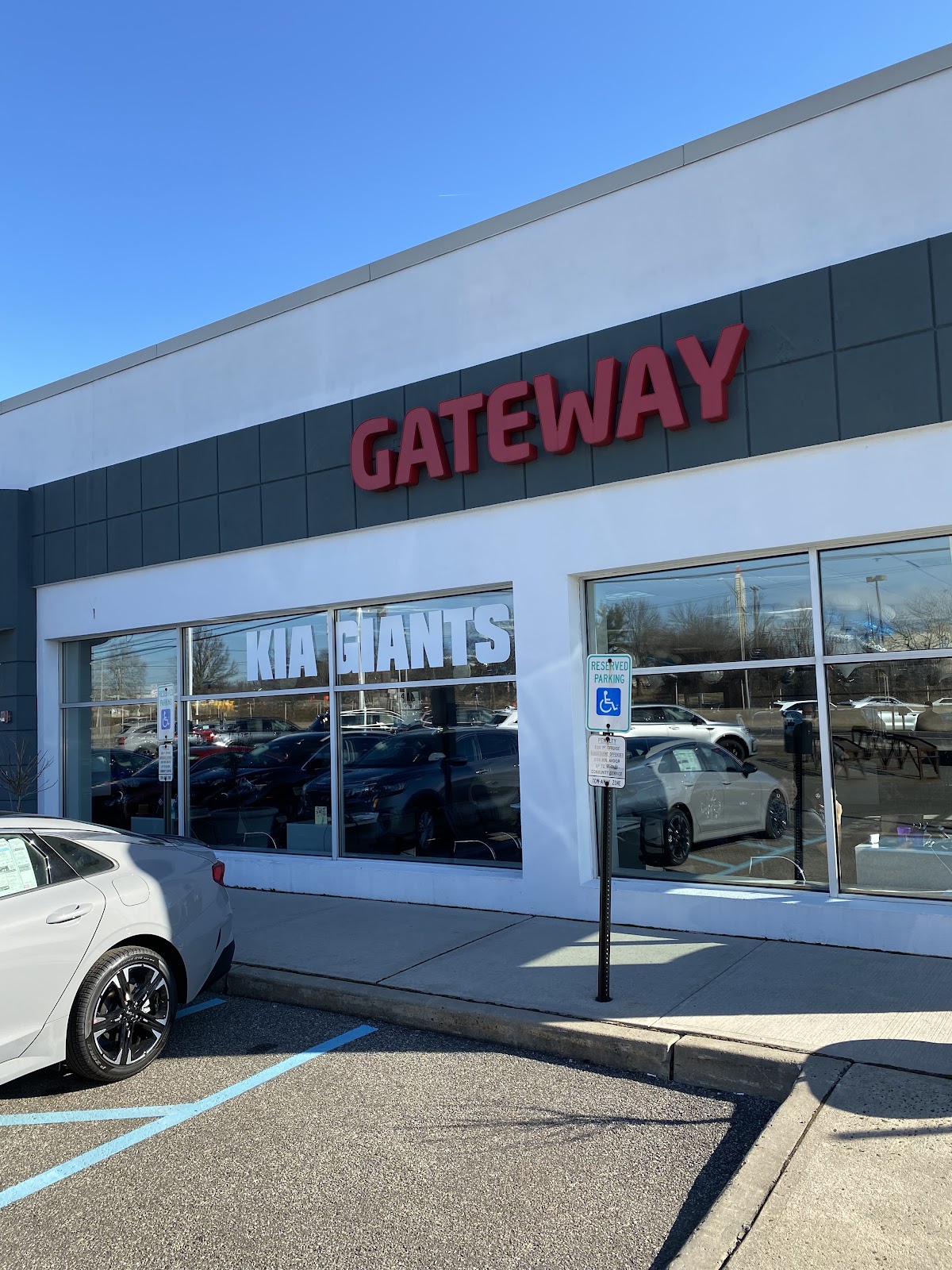 Gateway Kia of North Brunswick NJ photo 1