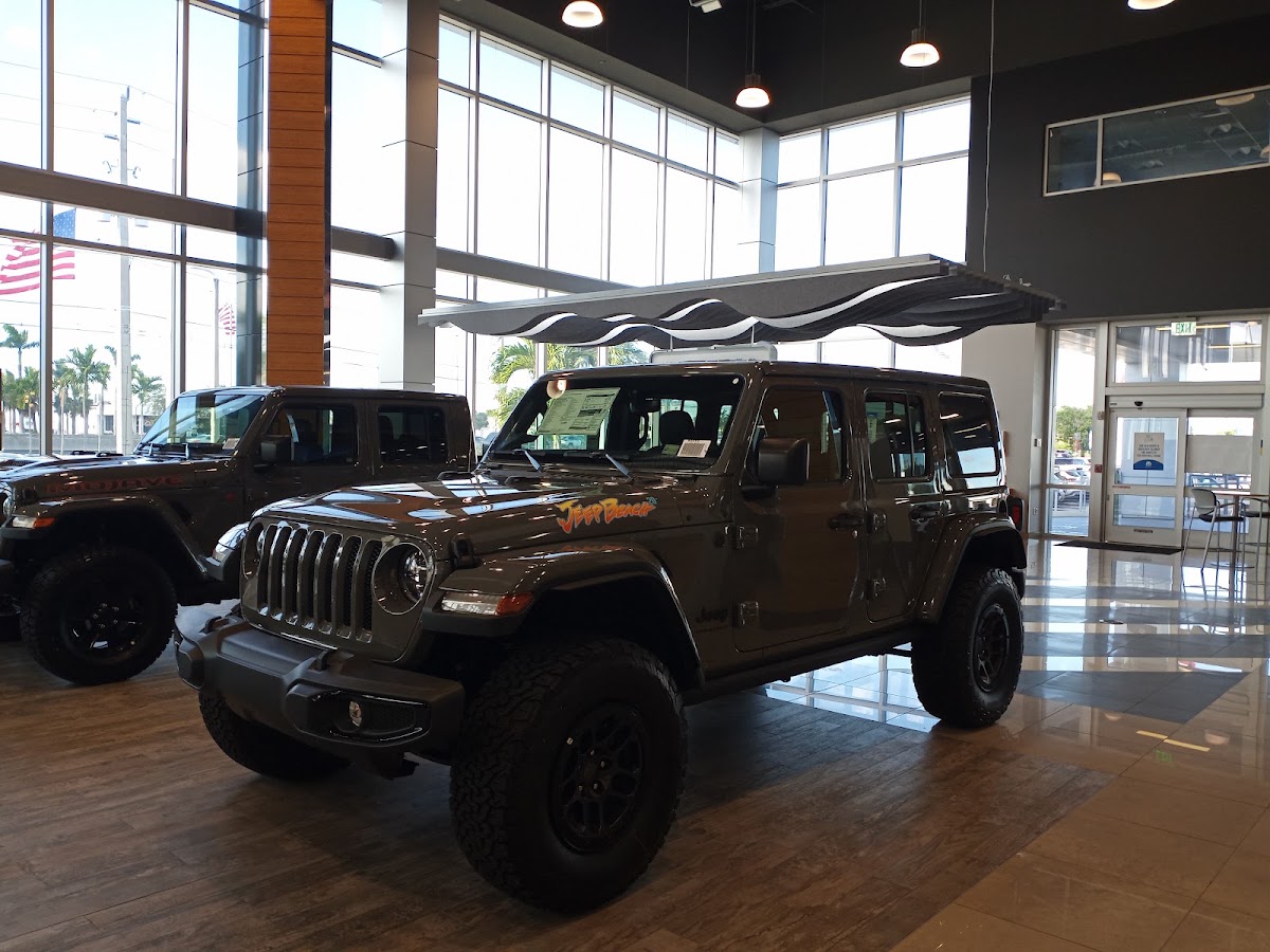 Miami Lakes Chrysler Dodge Jeep Ram photo 5