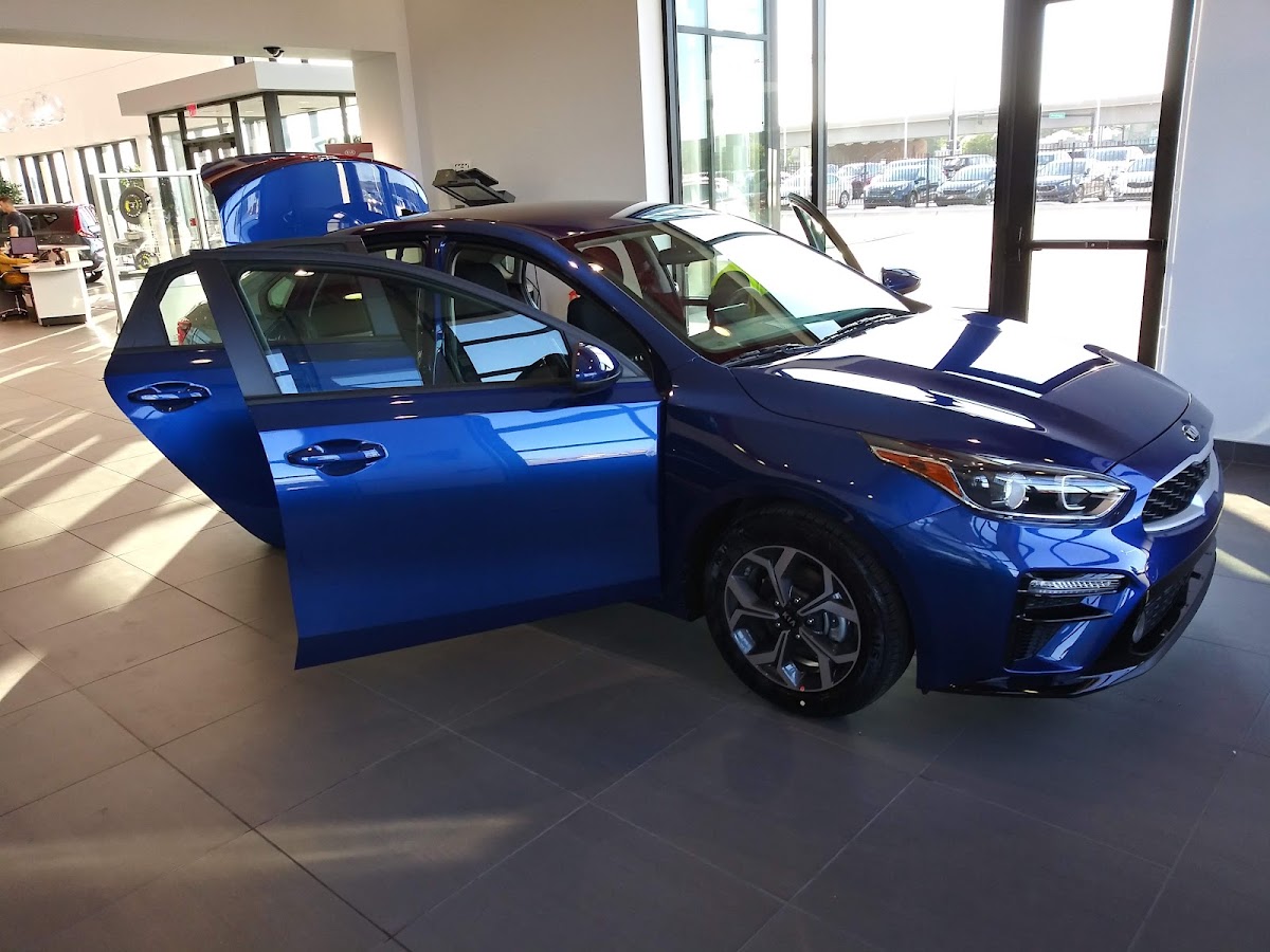 Midwest Kia Wichita photo 3