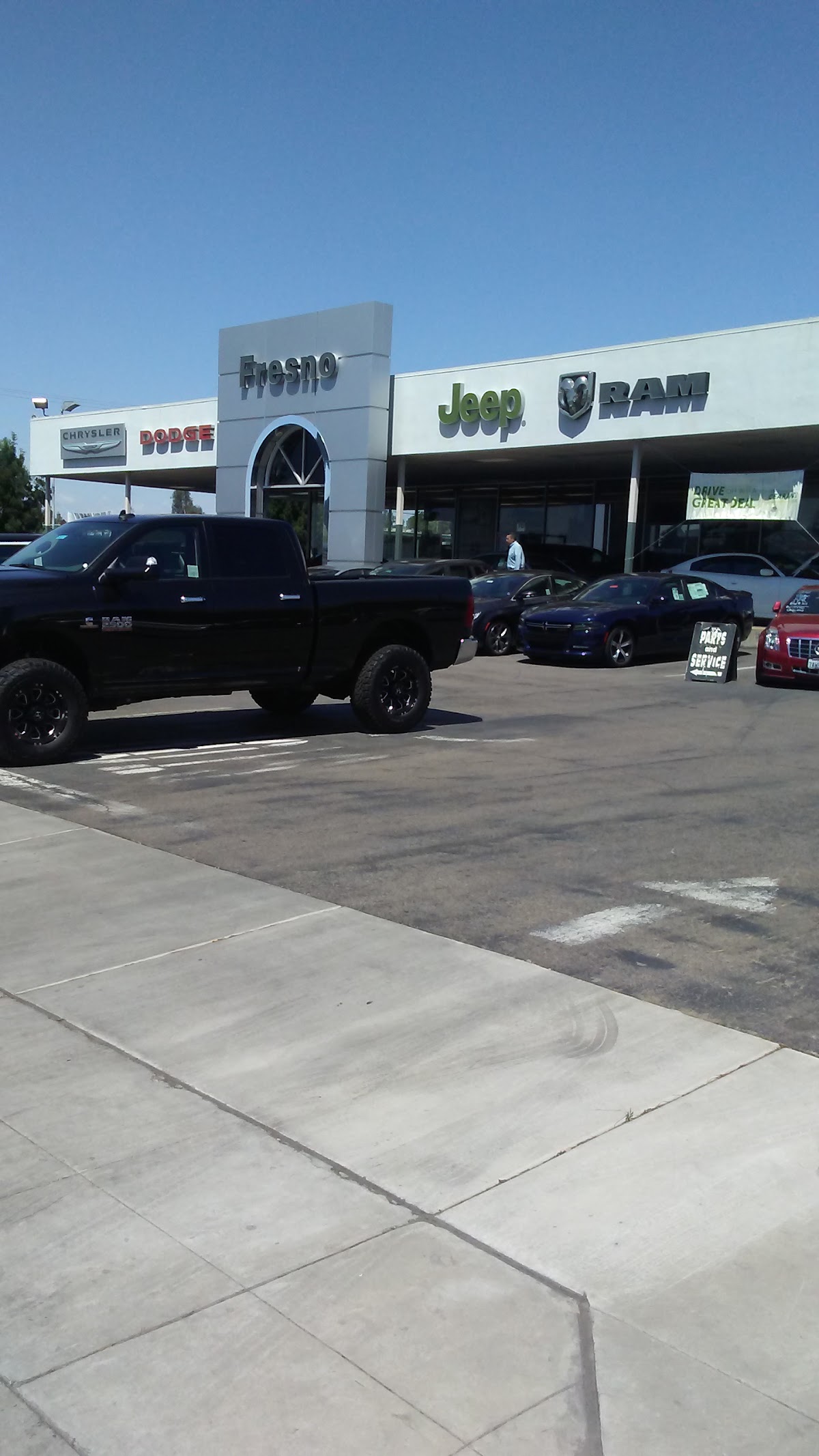 Fresno Chrysler Dodge Jeep Ram photo 1