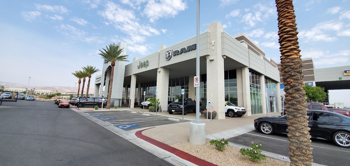 Desert 215 Superstore Chrysler Dodge Jeep RAM photo 1