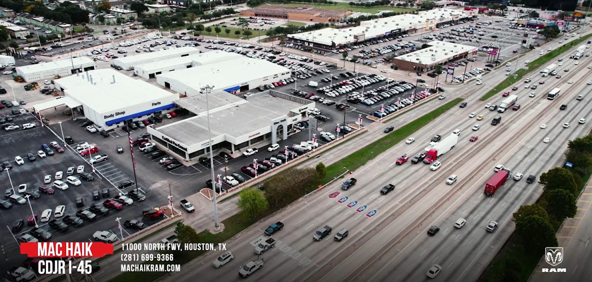 Mac Haik Chrysler Dodge Jeep Ram North Freeway photo 2