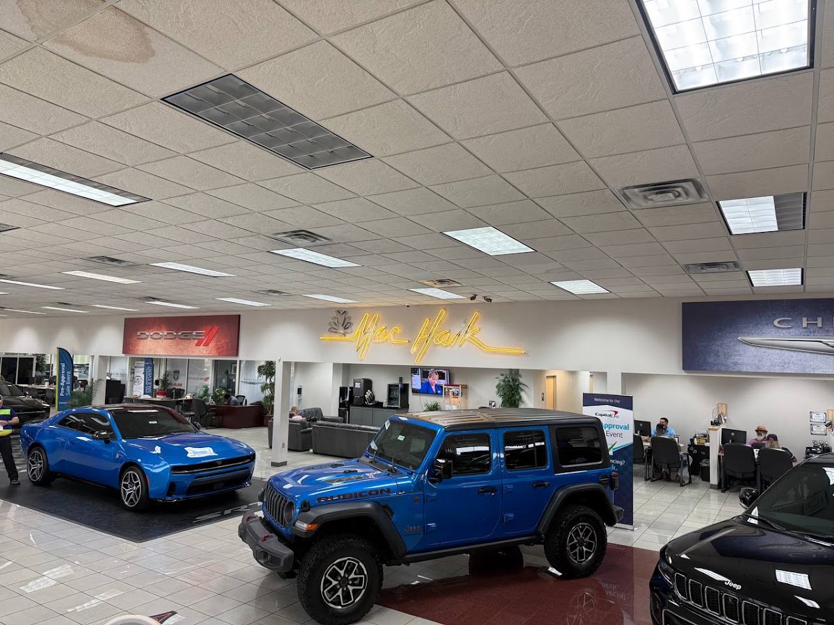 Mac Haik Chrysler Dodge Jeep Ram North Freeway photo 3