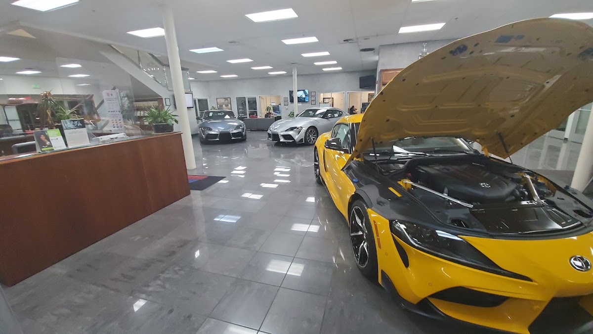 Bill Wright Toyota of Bakersfield photo 3