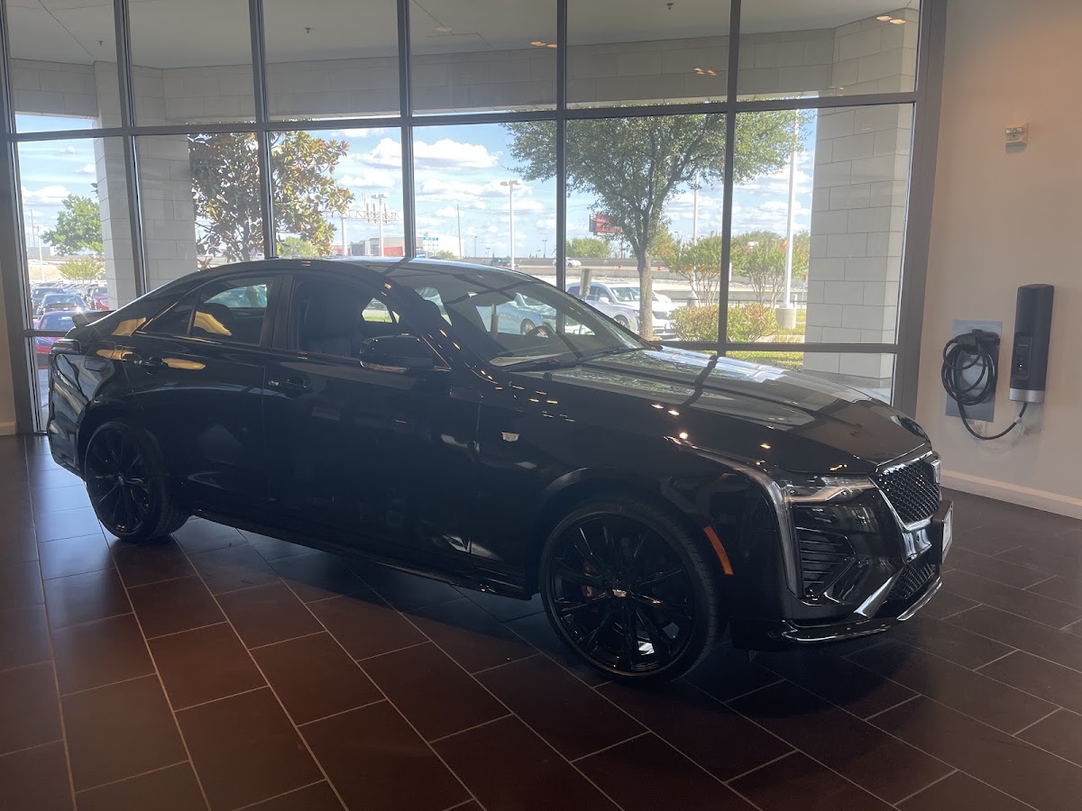 Clay Cooley Cadillac photo 4
