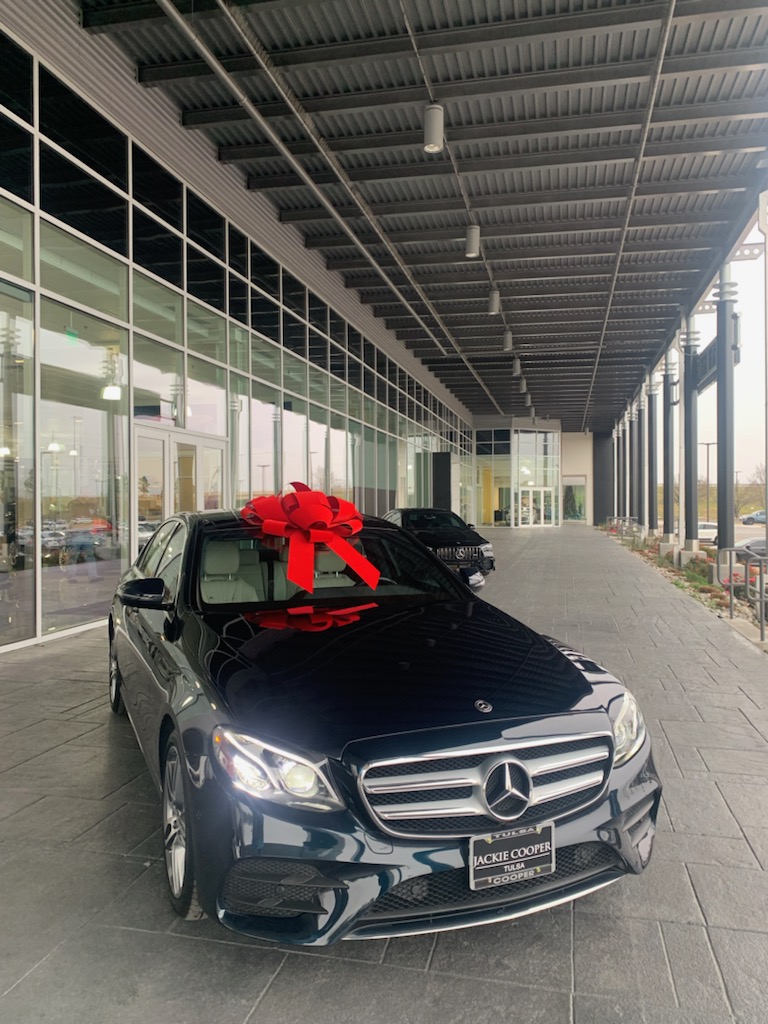Jackie Cooper Imports Mercedes-Benz photo 3