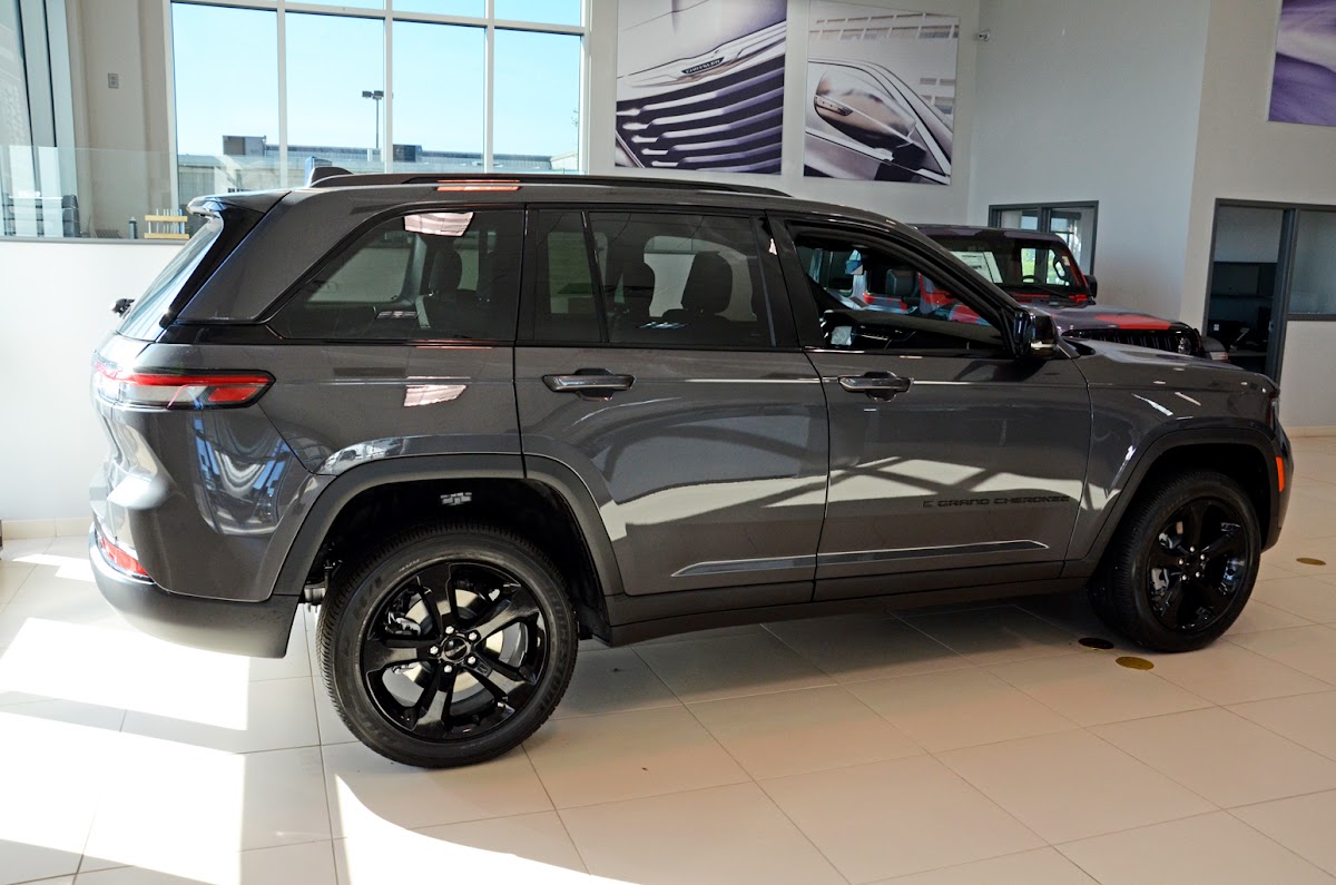 Warsaw Chrysler Dodge Jeep Ram photo 4