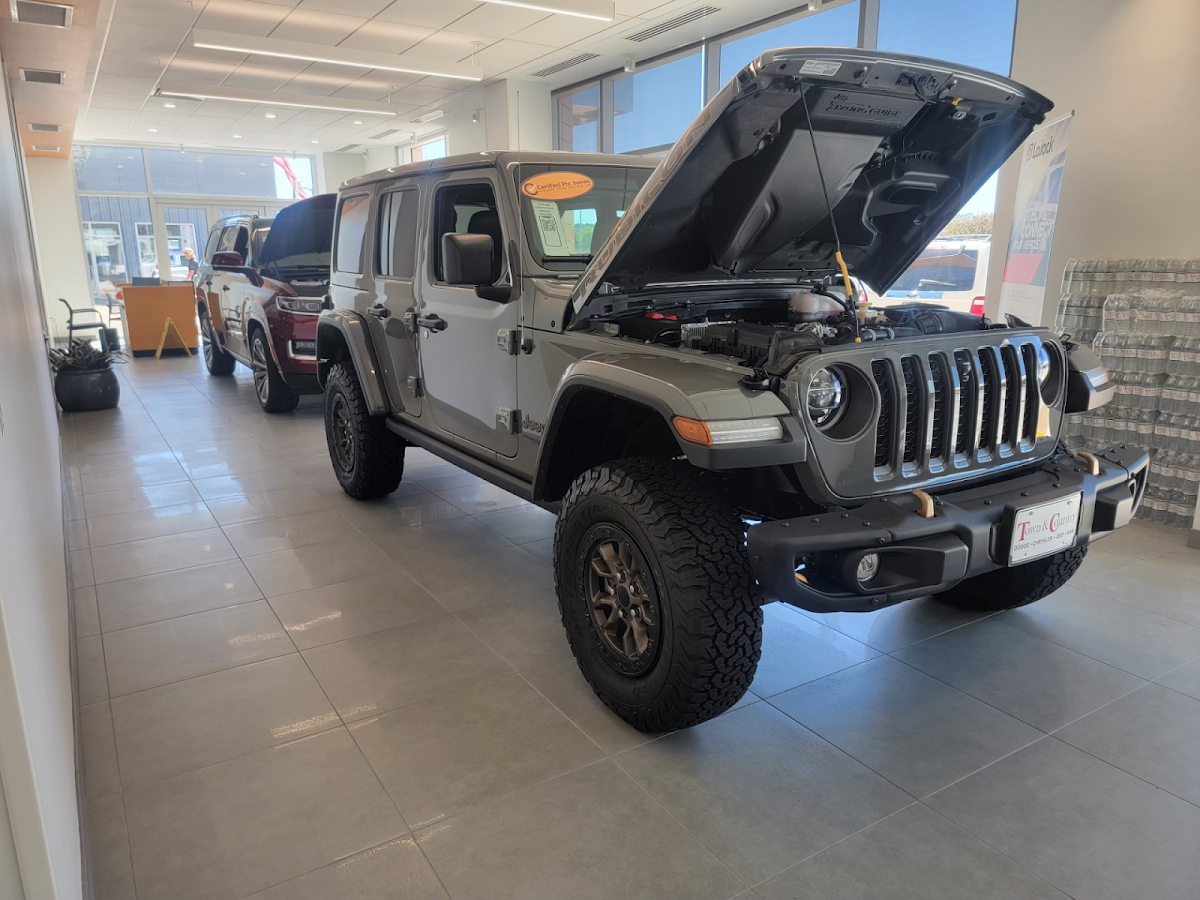 Hebert's Town and Country Chrysler Dodge Jeep Ram photo 3