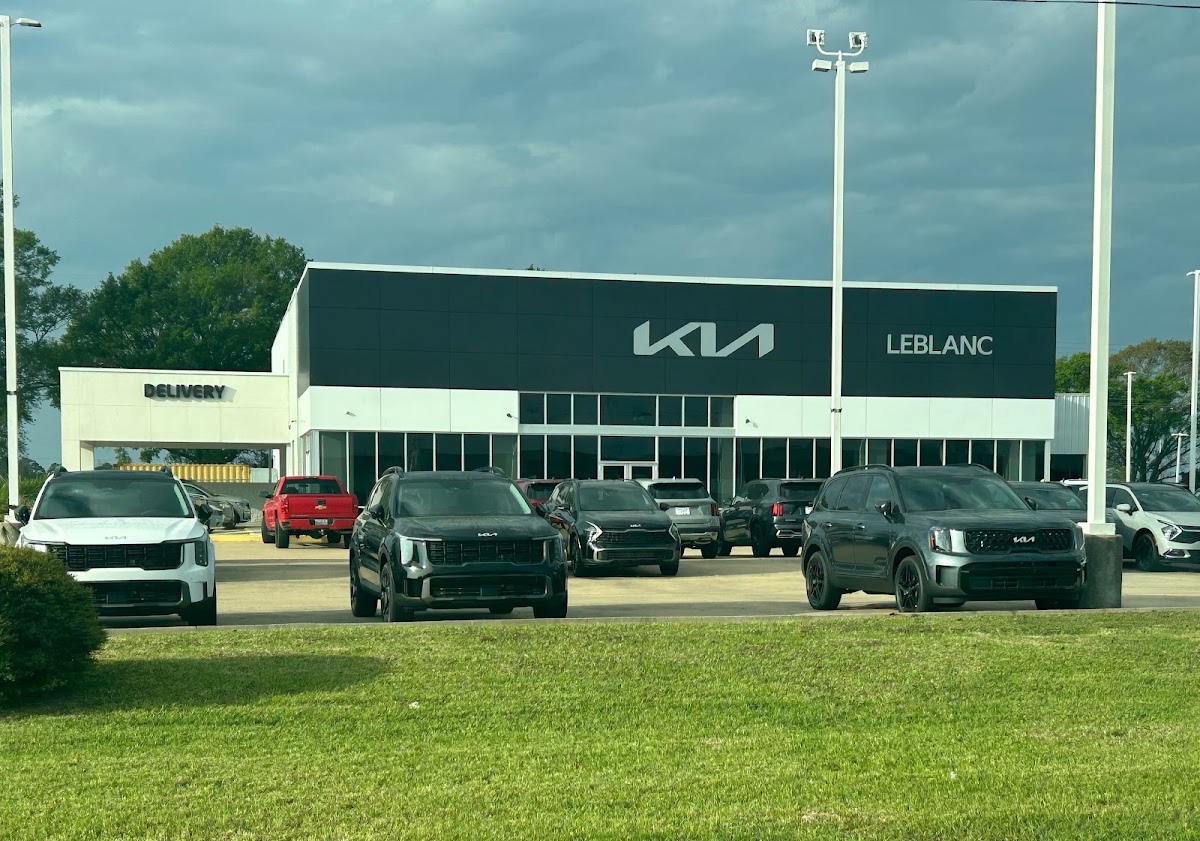 Leblanc Kia photo 1