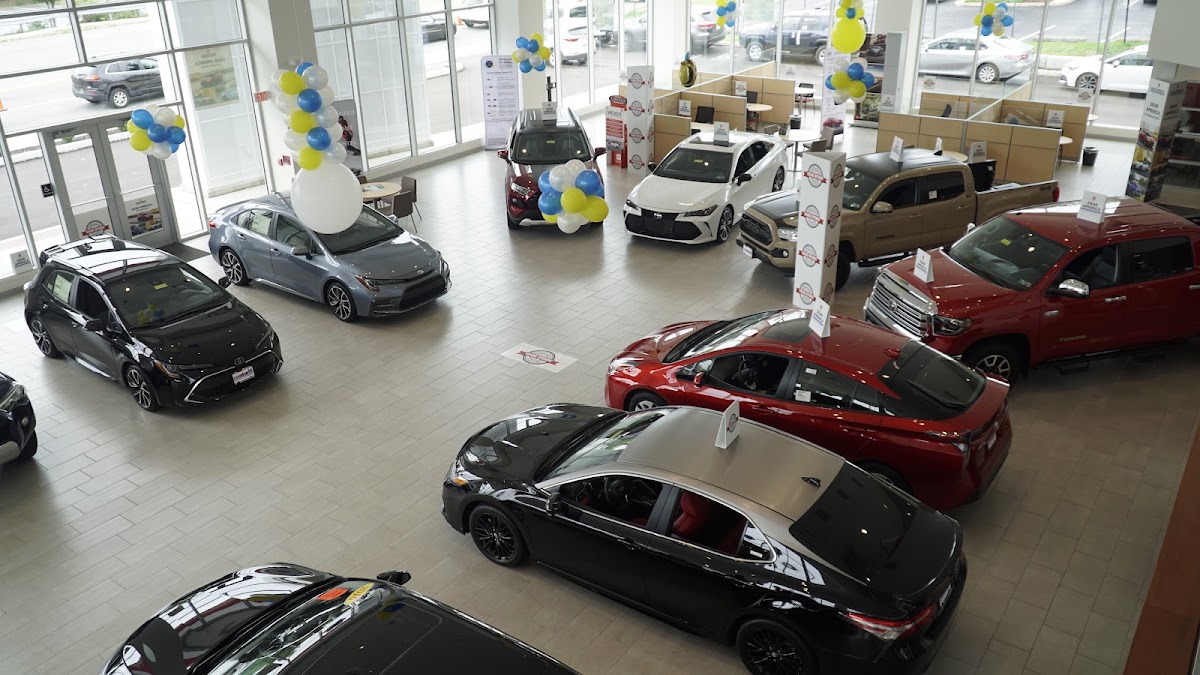 Conicelli Toyota of Springfield photo 5