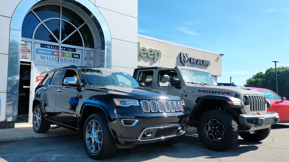 Chrysler Dodge Jeep Ram of Willoughby photo 5