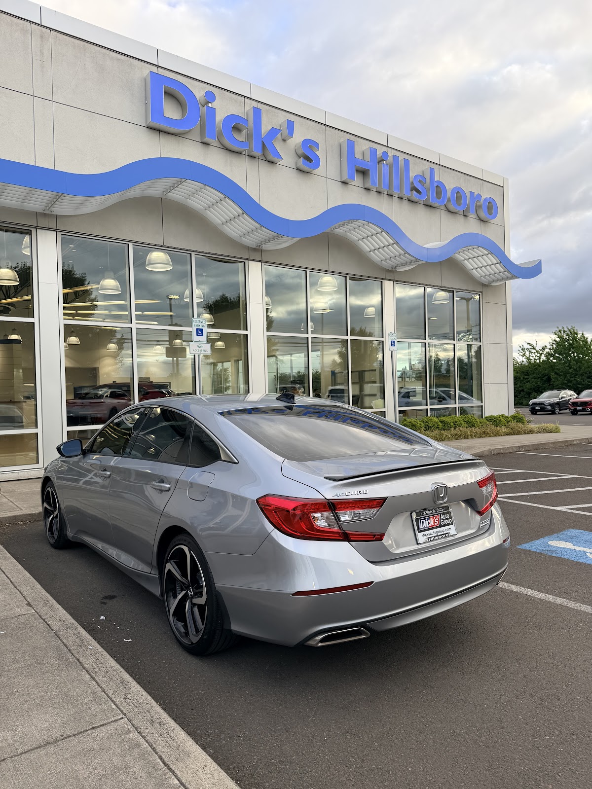 Dick's Hillsboro Honda photo 1