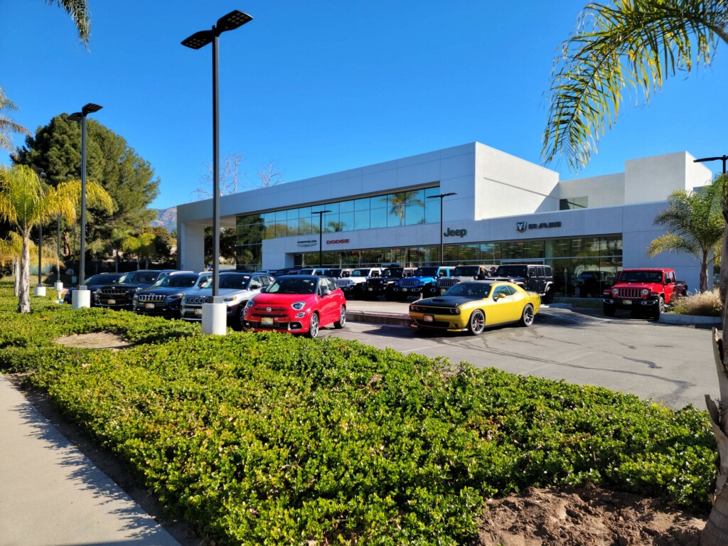 Santa Barbara Chrysler Dodge Jeep Ram FIAT photo 2