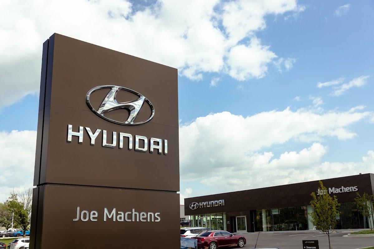 Joe Machens Hyundai Columbia photo 2
