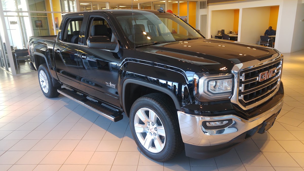 Lawrence Hall Chevrolet photo 4