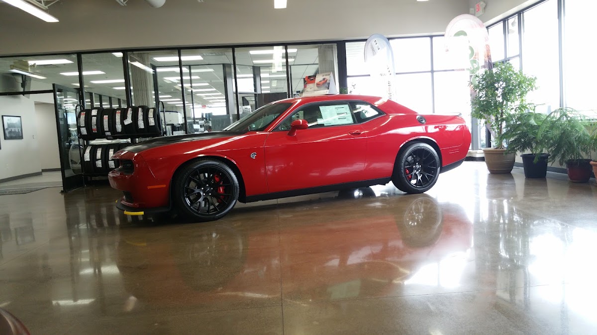 Bernard's Chrysler Dodge Jeep RAM photo 2