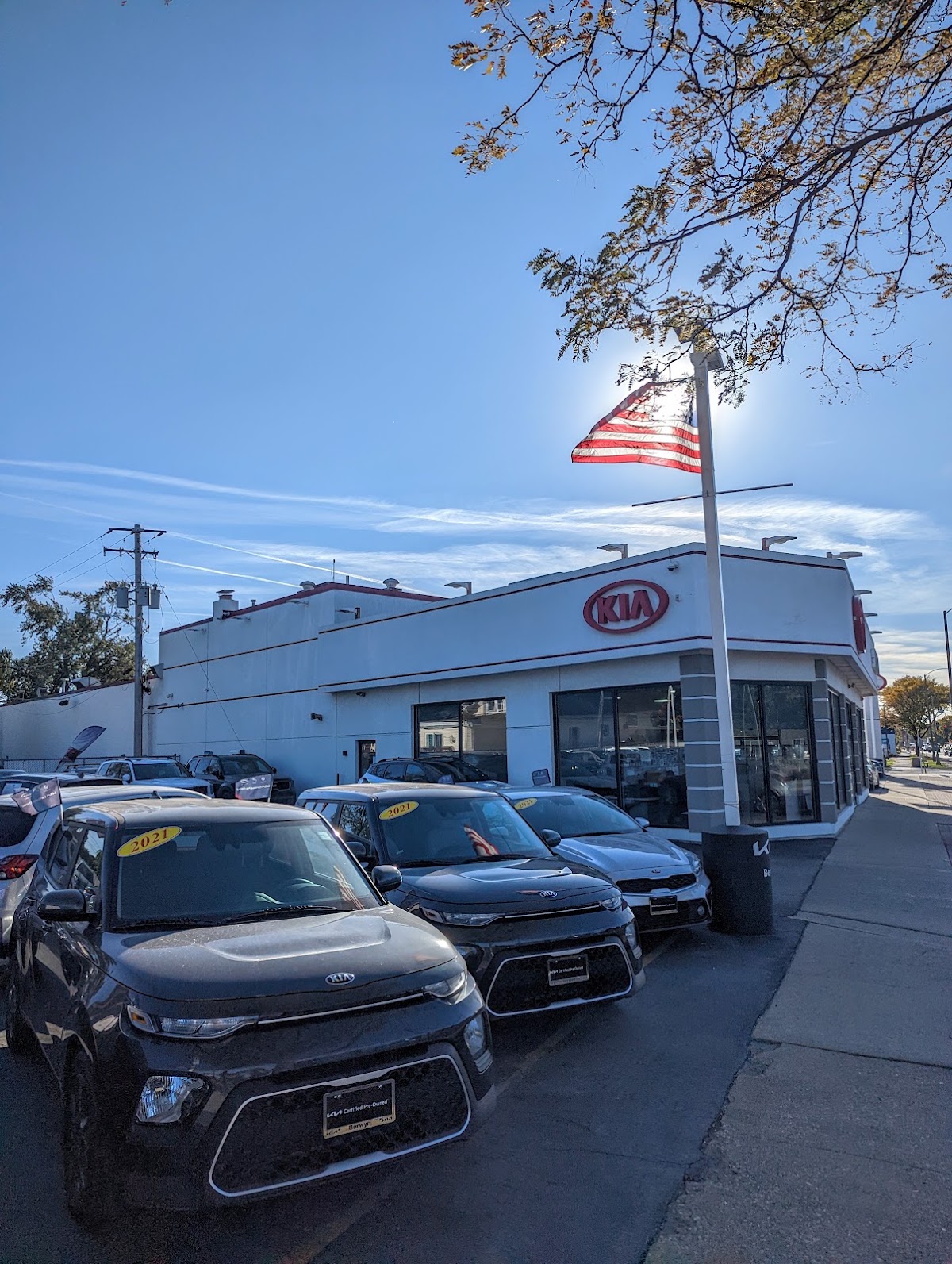 Berwyn KIA photo 1