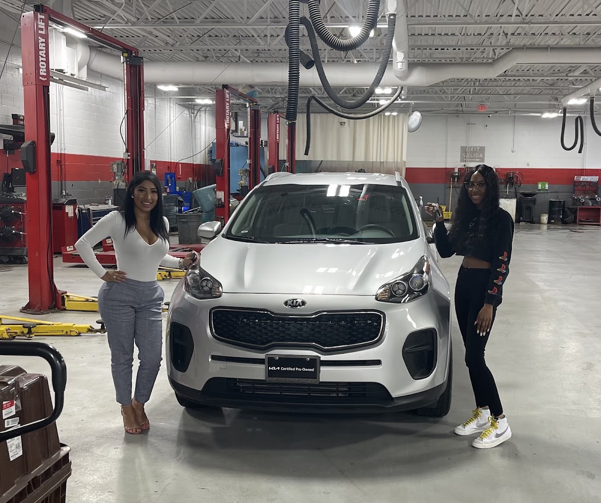 Berwyn KIA photo 3