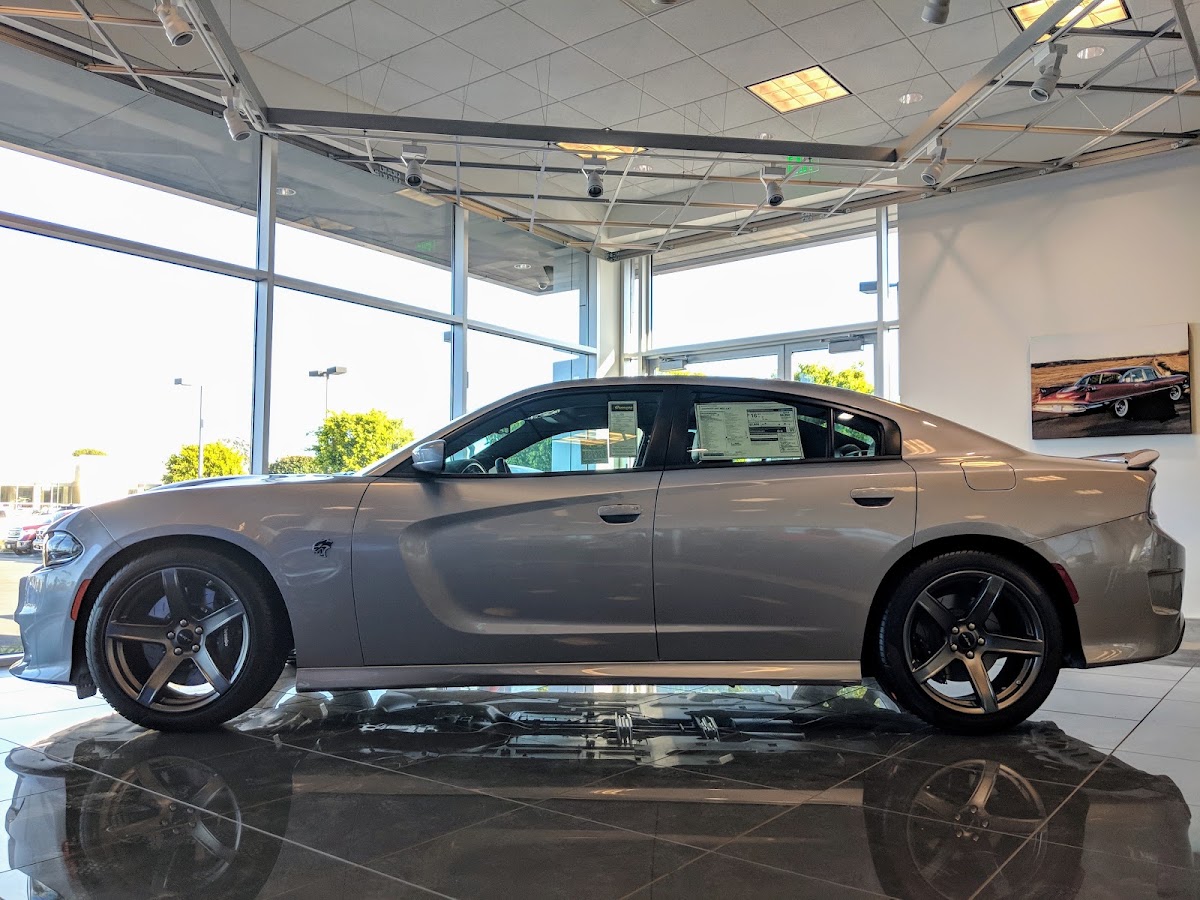Cerritos Chrysler Dodge Jeep Ram photo 5