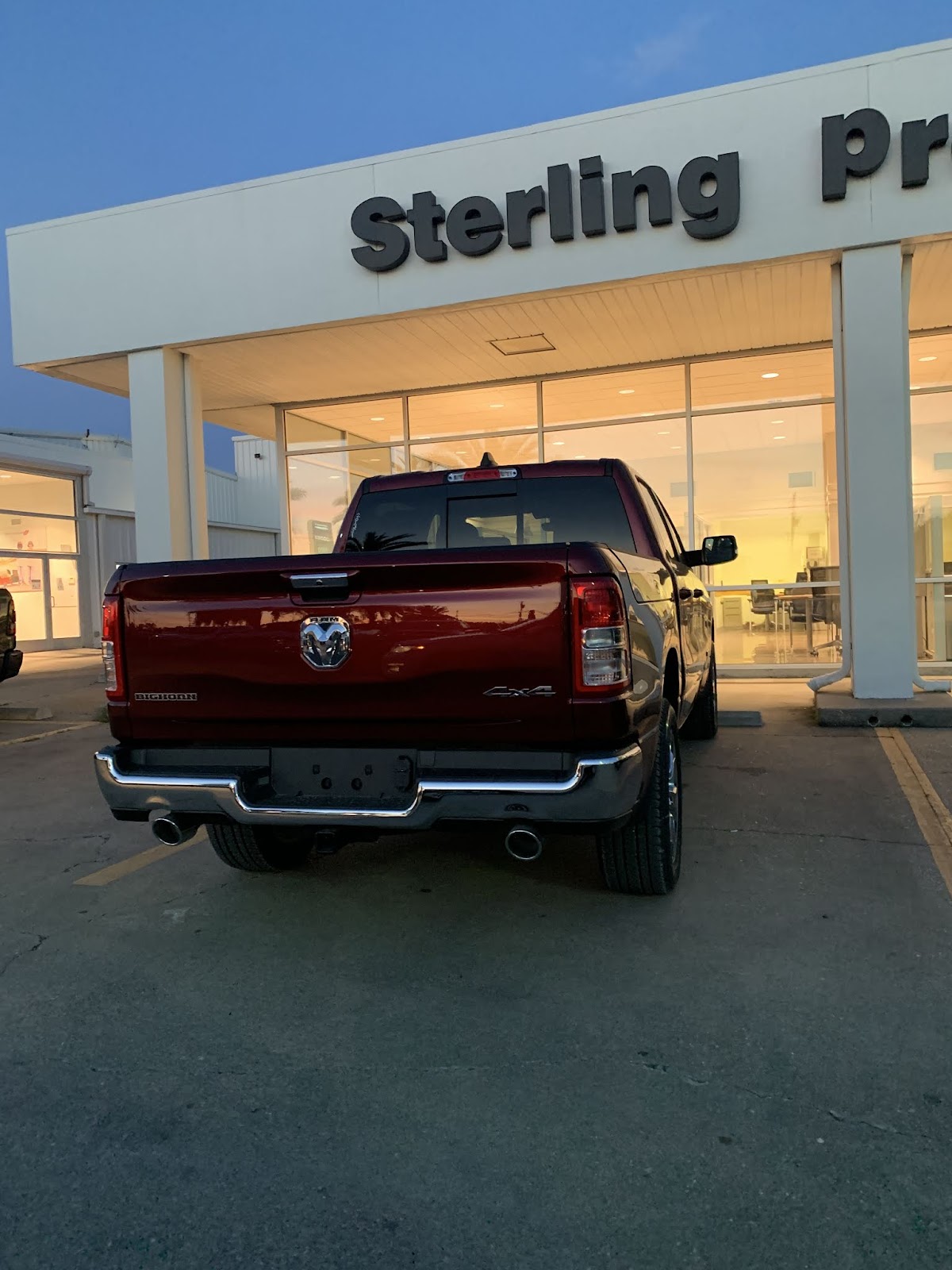 Sterling Chrysler Dodge Jeep Ram Opelousas photo 5