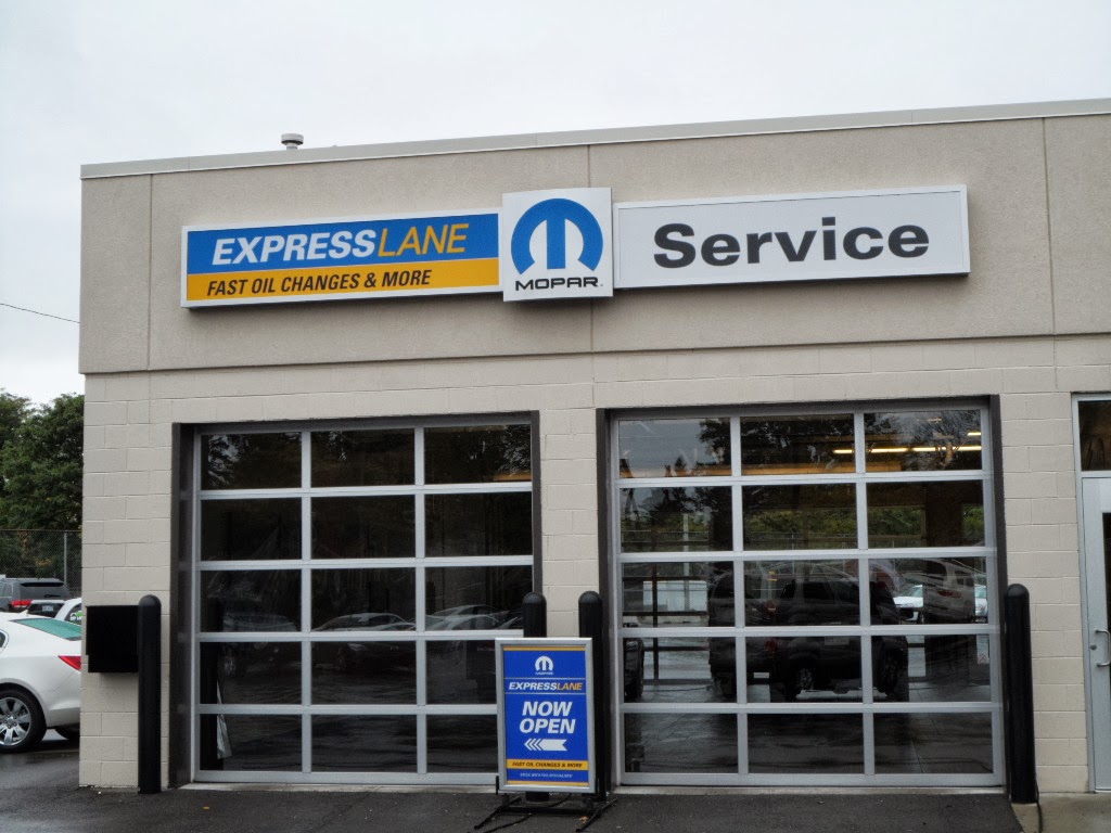 Golling Chrysler Dodge Jeep Ram of Grosse Pointe photo 4