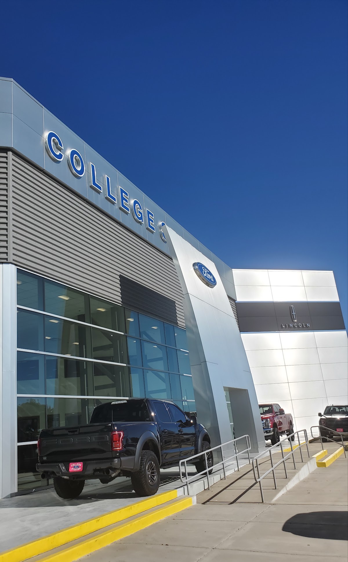 College Station Ford photo 1