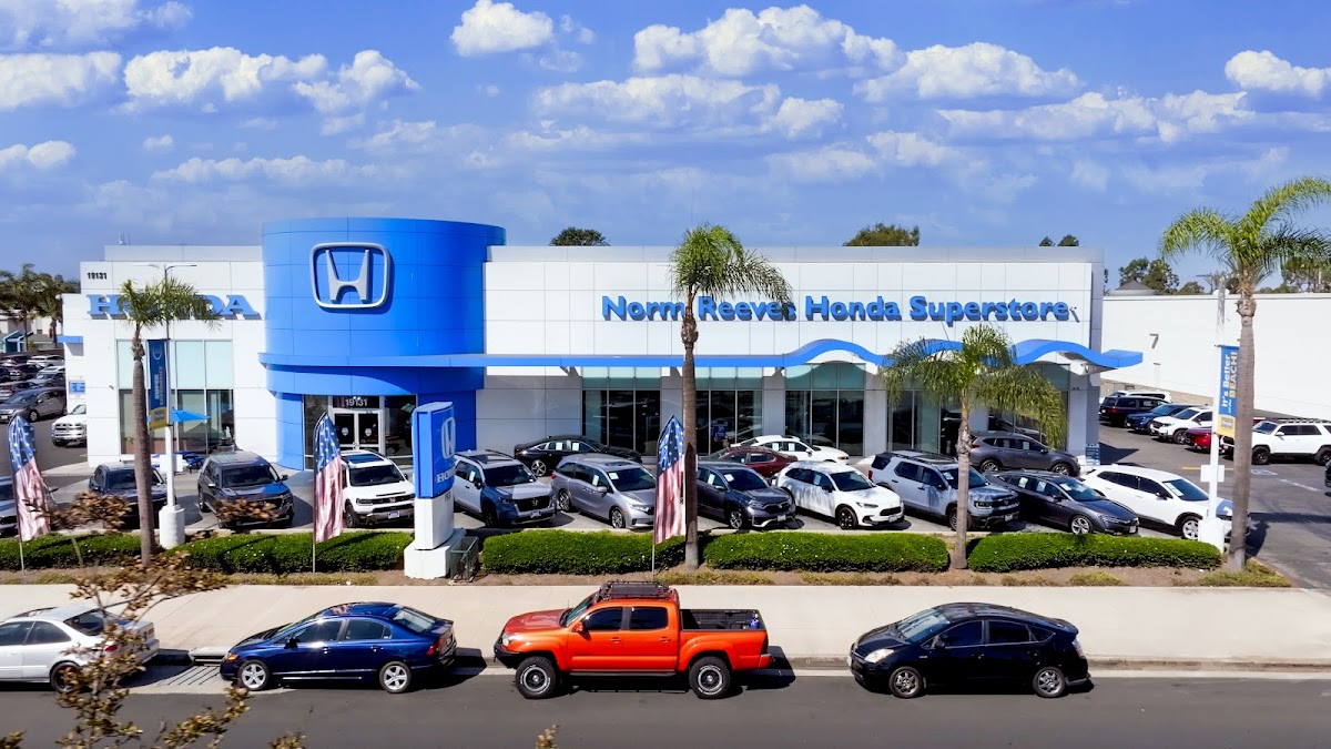 Norm Reeves Honda Superstore Huntington Beach photo 1