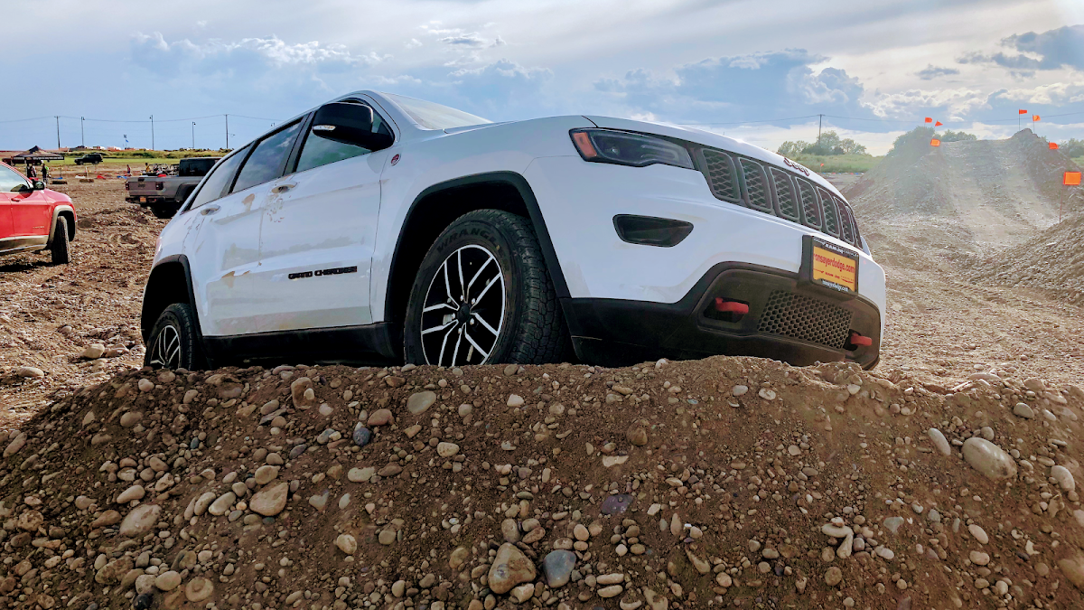 Ron Sayer's Chrysler Jeep Dodge photo 2