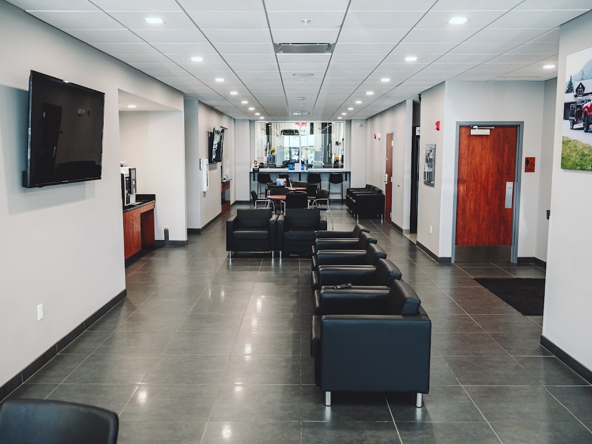 Victory Chrysler Dodge Jeep Ram of Ottawa photo 4