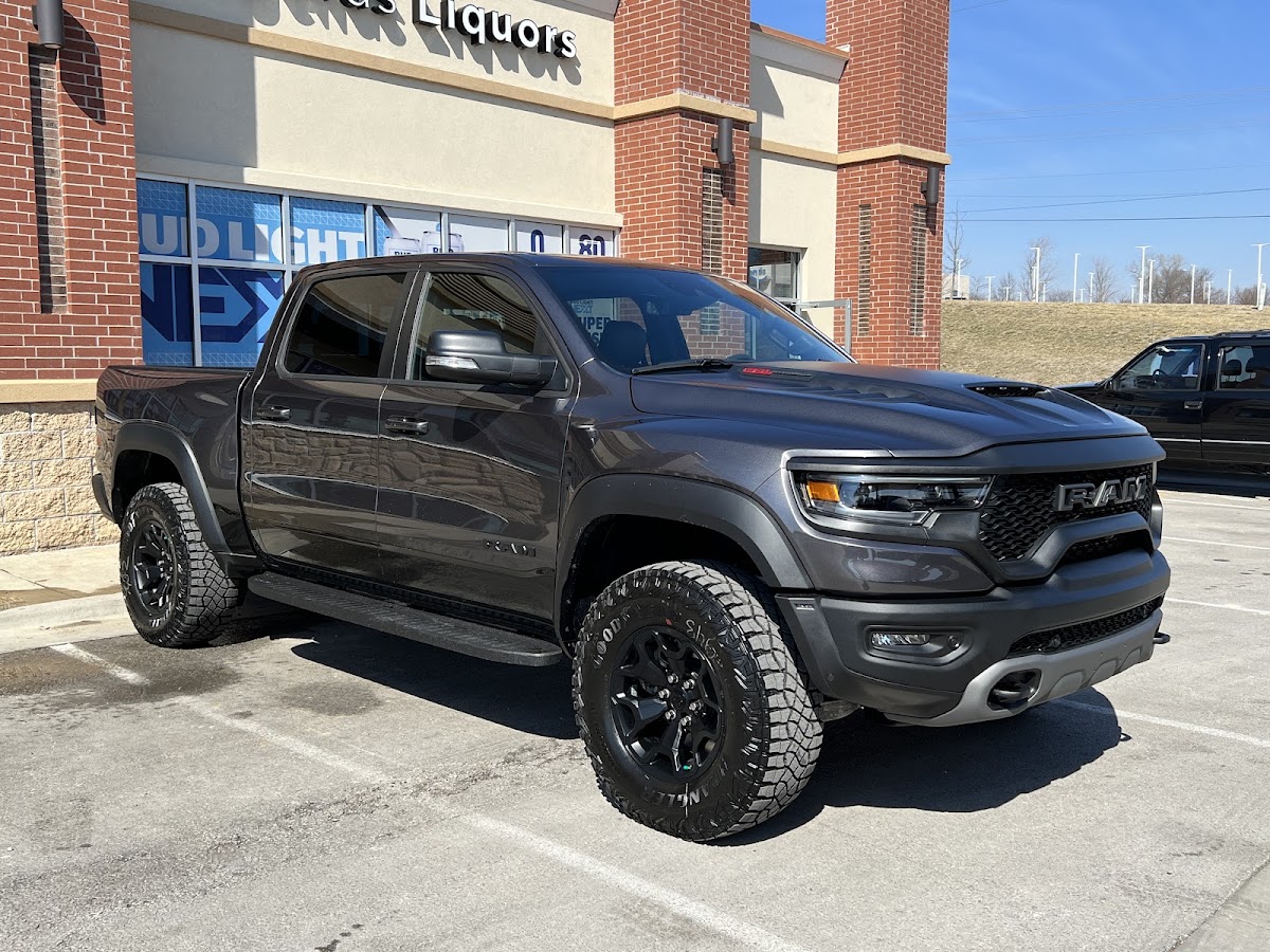 Victory Chrysler Dodge Jeep Ram of Ottawa photo 1