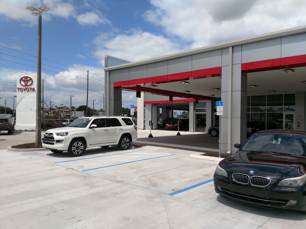Sebring Toyota photo 1
