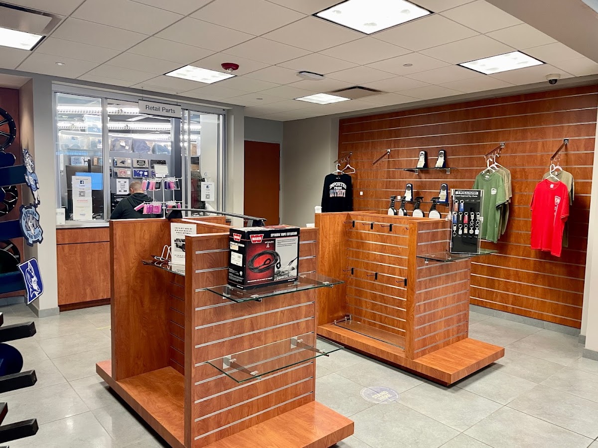 Hendrick Chrysler Dodge Jeep Ram FIAT of Concord photo 5